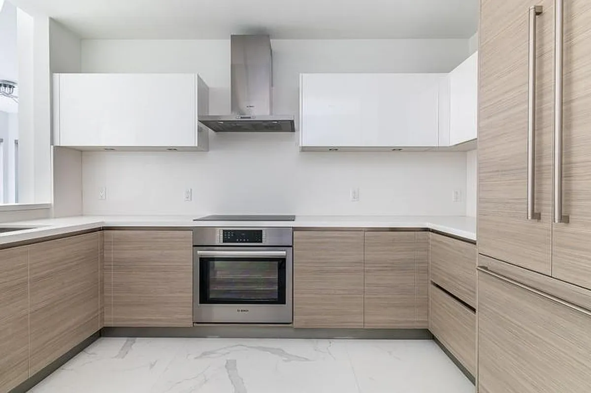 Building Photo - 155 E Boca Raton Rd #303