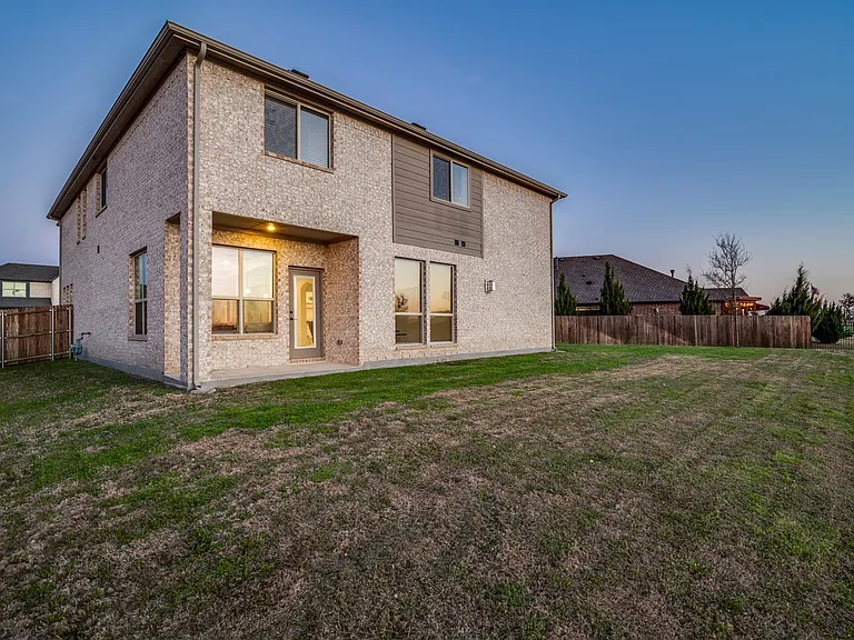 2643 Perdenales Dr — Photo 31