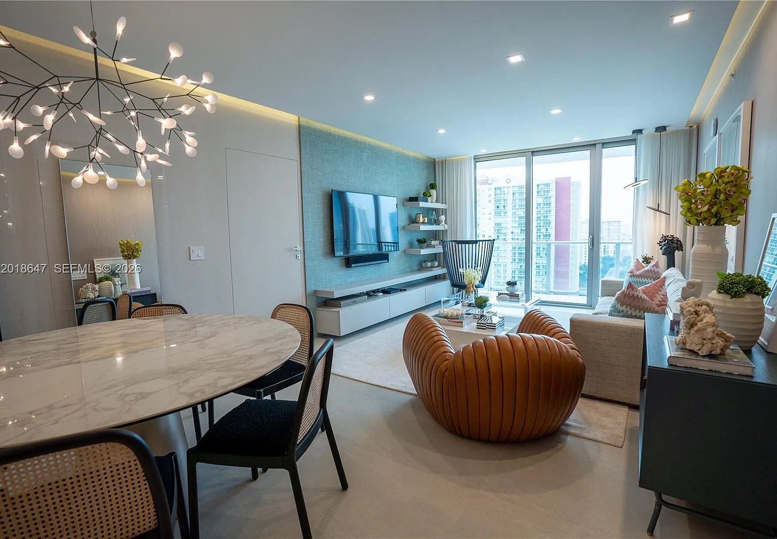 3 bed, 3.0 bath, 1524 sqft, $7,200 — Photo 3