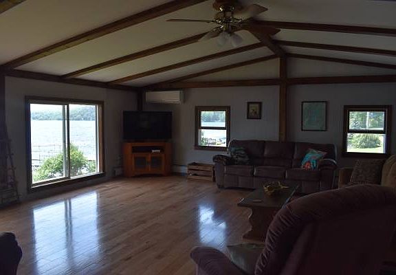 2nd image of 8 Ryan Rd