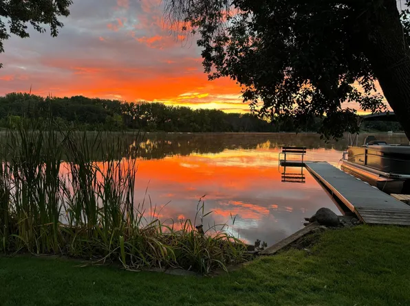 6988 W Shadow Lake Dr, Lino Lakes, MN 55014