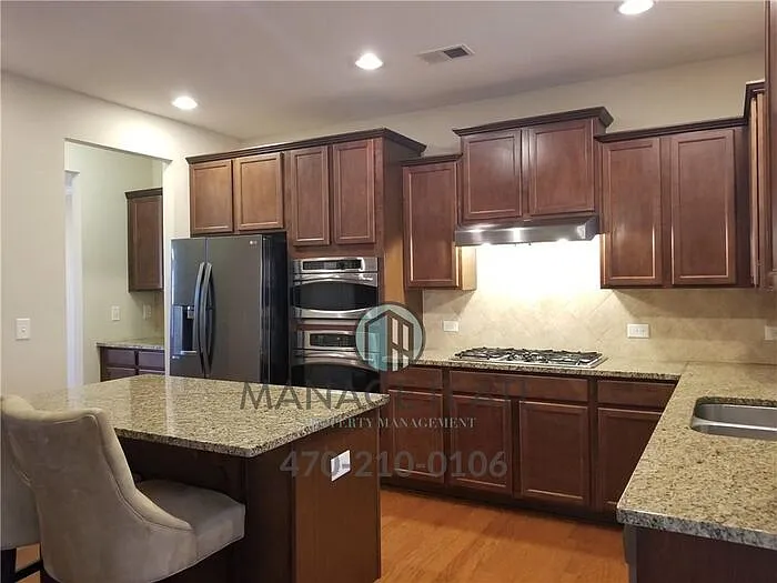 3673 Fallen Oak Dr — Photo 9