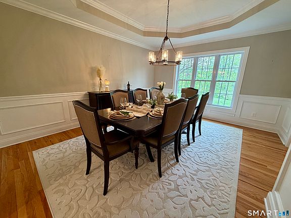 3rd image of 7 Jet Brook Road