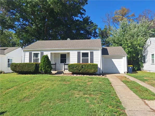1004 NE 44th Ter, Kansas City, MO 64116