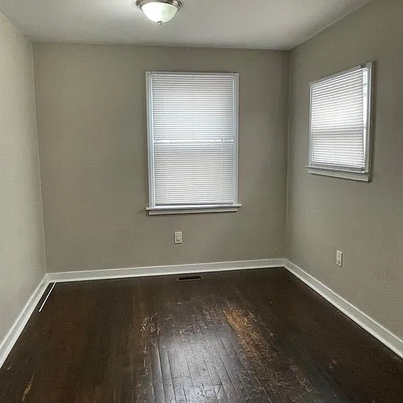 7256 Prospect Ave — Photo 13