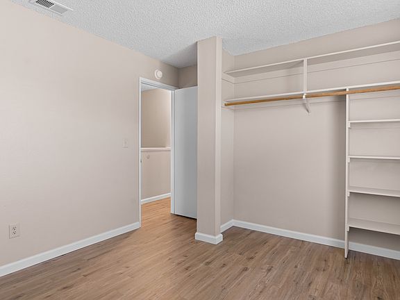 5th image of 1950 Aletha Ln APT 2