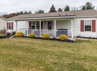 32 Willow Ct, New Hope, PA 18938