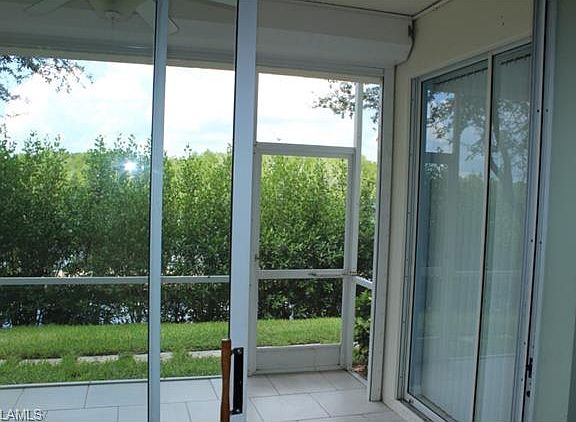 5th image of 266 Newport Dr APT 303