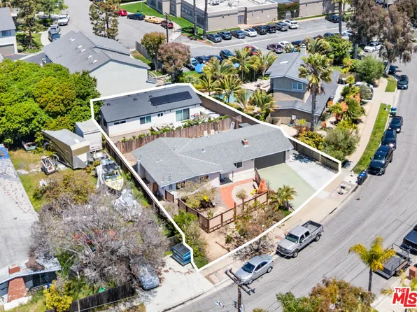 326 Hamilton St, Costa Mesa, CA 92627