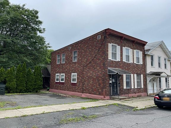 3rd image of 24 Devlin St #26