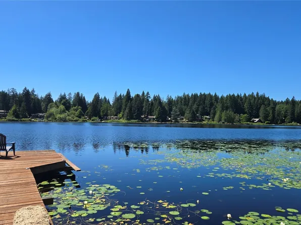 178 XX E Lake Desire Drive SE, Renton, WA 98058