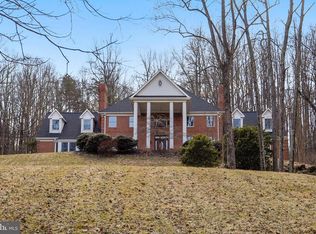 5723 Hunton Wood Dr, Broad Run, VA 20137