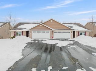 4367 Autumn Hills Dr, Oshkosh, WI