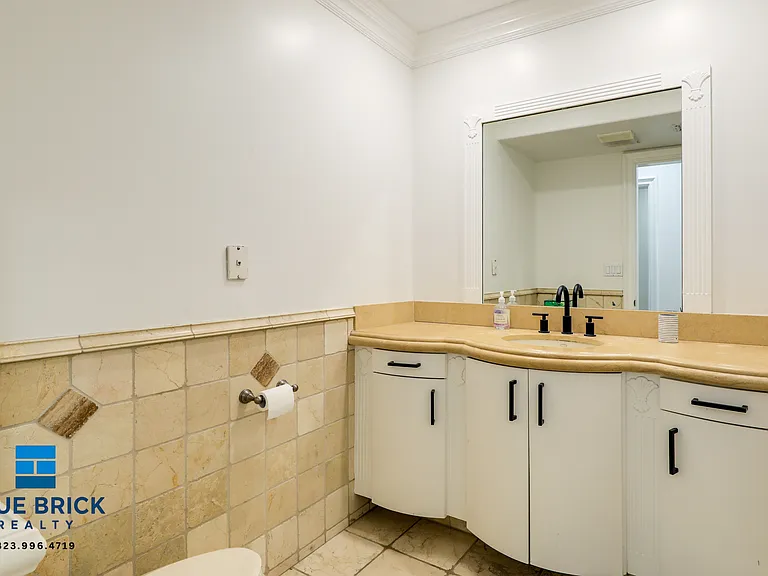 5230 Teesdale Ave — Photo 50
