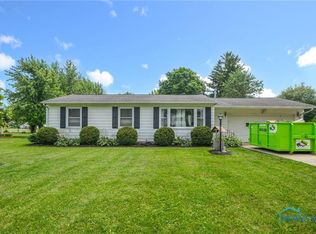 1367 Flechtner Rd, Fostoria, OH 44830