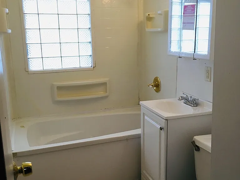 14989 Lincoln Ave — Photo 6