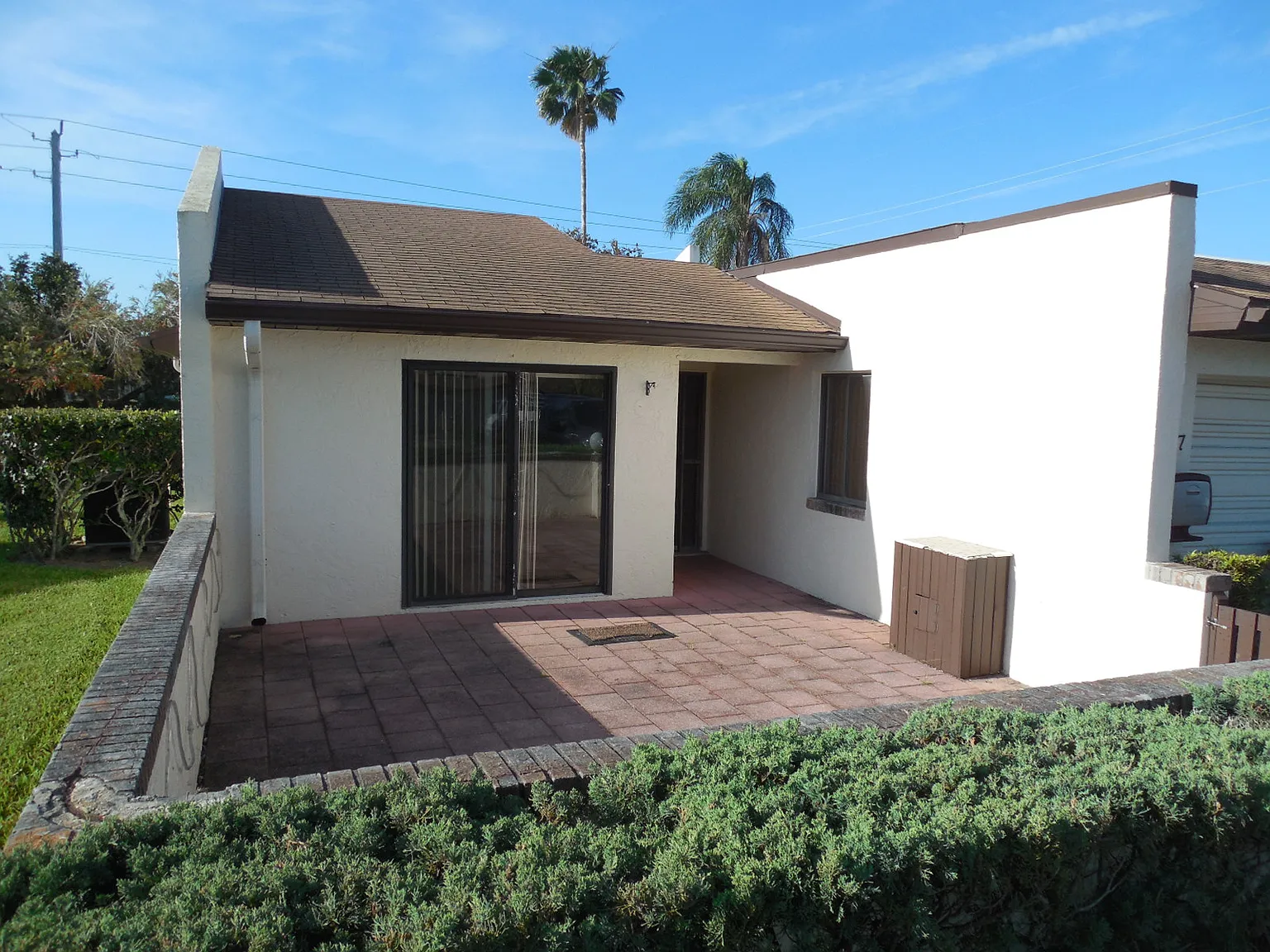 2 bed, 1296 sqft, $2,100 — Photo 2