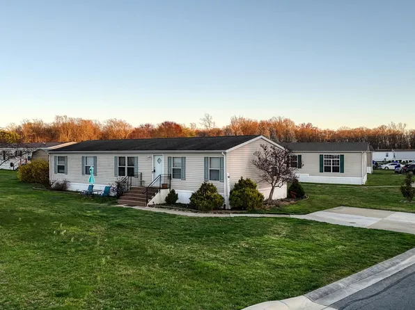 409 Fox Pointe Dr #124, Dover, DE 19904