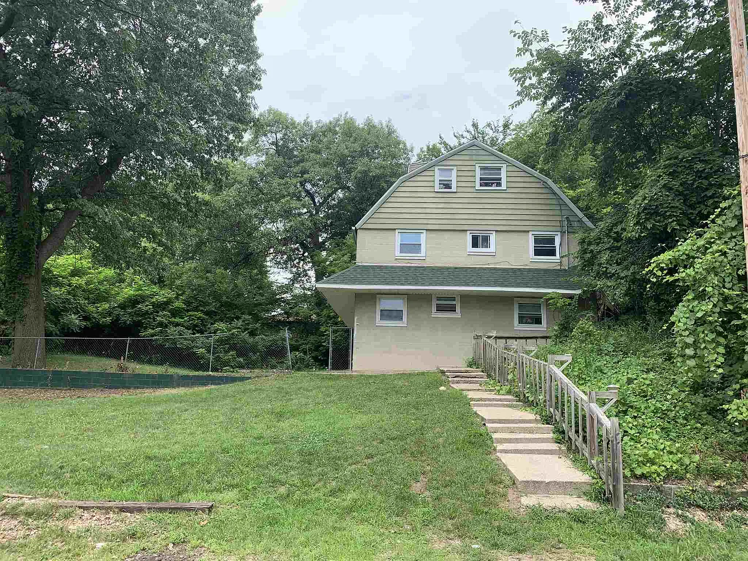 1311 Montgomery Rd photo 1