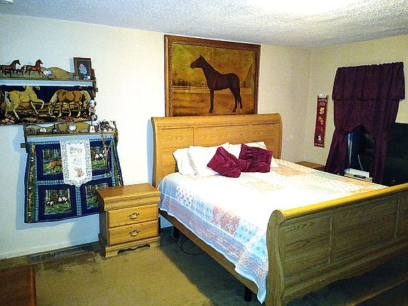 Family or dining room used as master bedroom