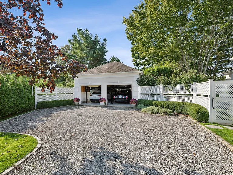 31 Terry Ct — Photo 17