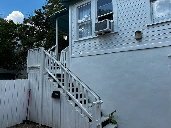 106 W Mary St #B — Photo 8