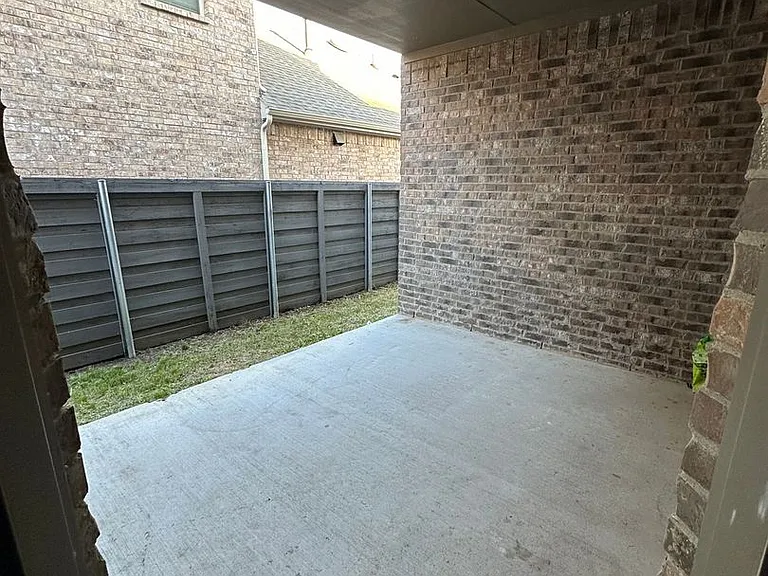 1657 Blakely Pl — Photo 33