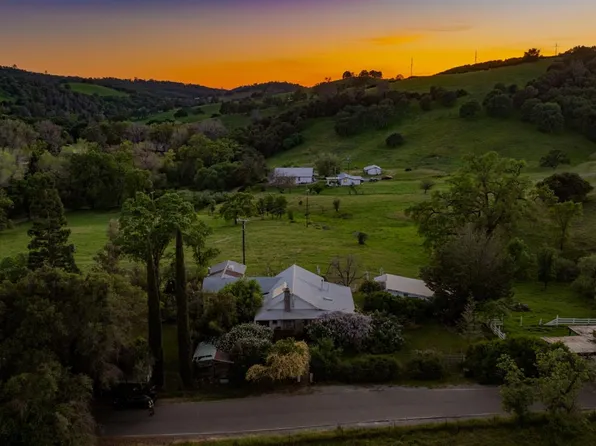 15205 Bunker Hill Rd, Amador City, CA 95601