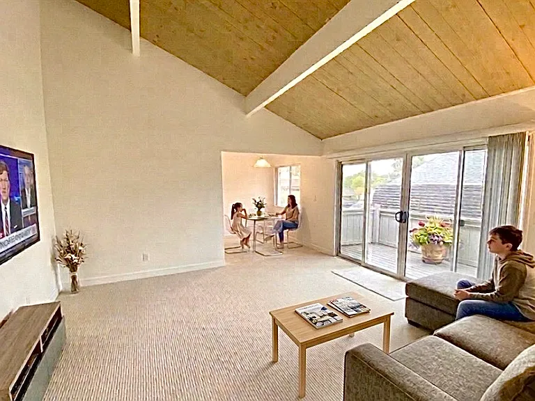 9 Jade Ct — Photo 16