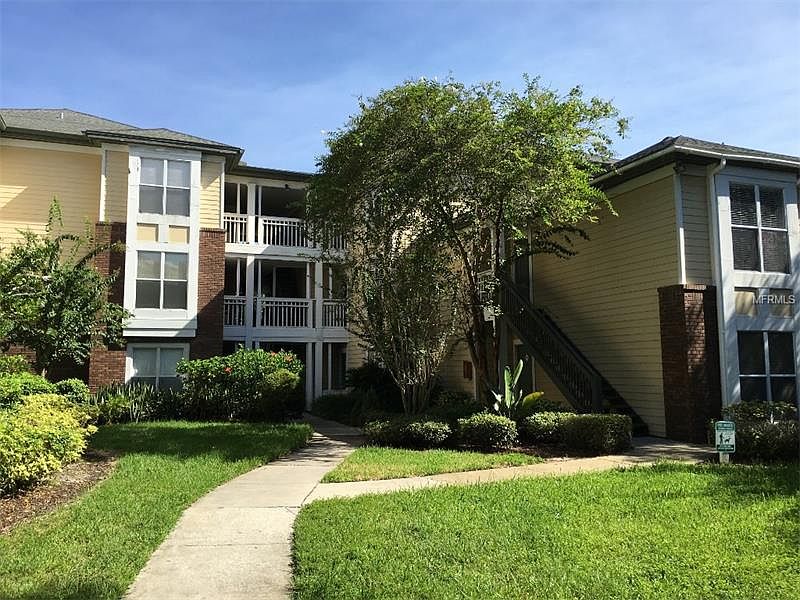 1st image of 4107 Chatham Oak Ct APT 325