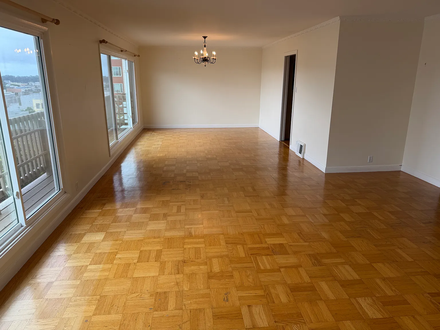 2 bed, 1700 sqft, $7,200 — Photo 4