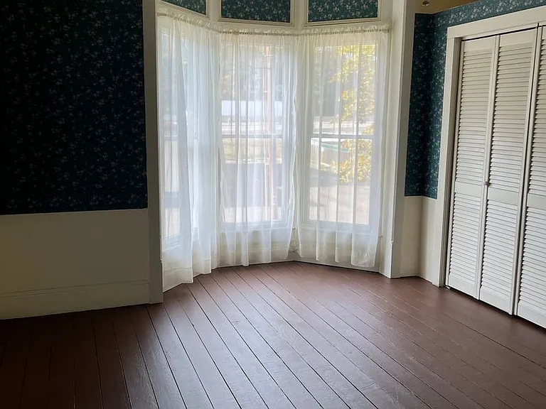 325 NW Pine St — Photo 26