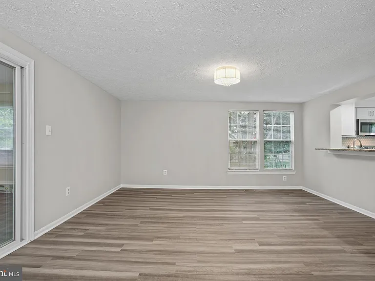 10506 Lime Tree Way — Photo 19
