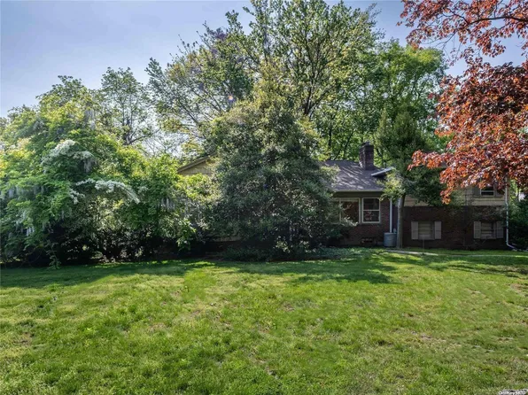 111 Birch Lane, Manhasset, NY 11030