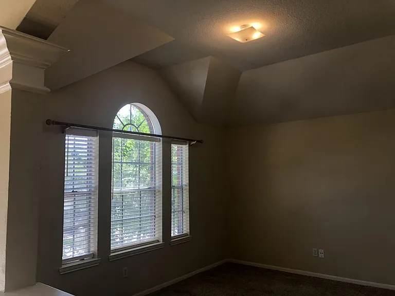 2110 Highland Bay Ct — Photo 15
