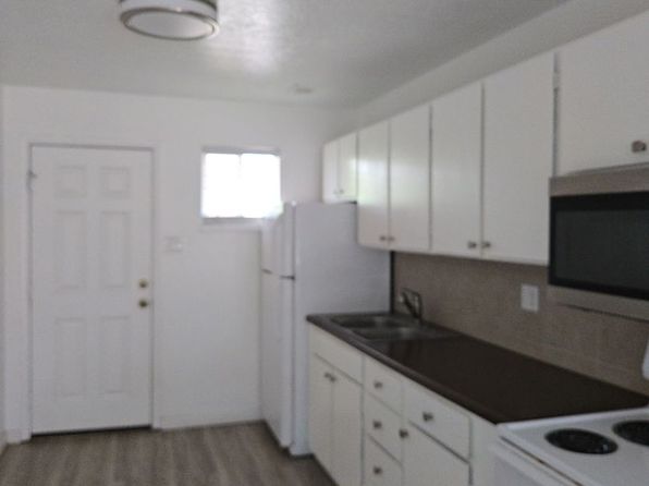 9404 Candelaria Rd NE APT A