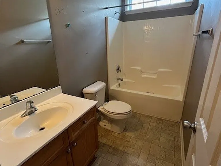 1015 Foxridge Way — Photo 19