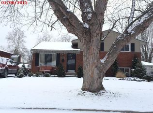 9818 Dudley St, Taylor, MI 48180