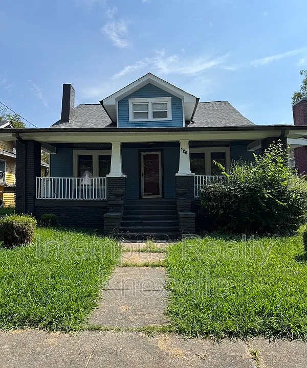 2428 Linden Ave