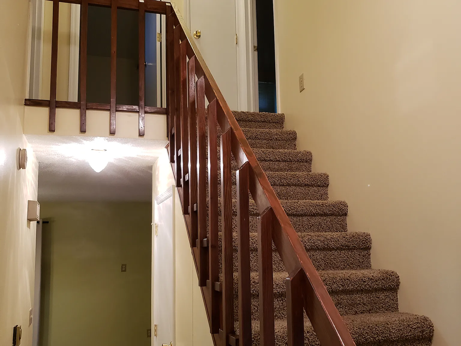 2 bed, 1.5 bath, 1240 sqft, $925 — Photo 3