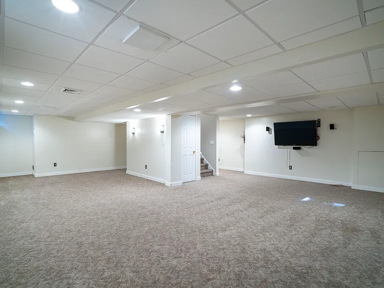 2184 Autumnwood Dr — Photo 43