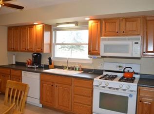 2904 Colonial Dr, Mishawaka, IN 46544