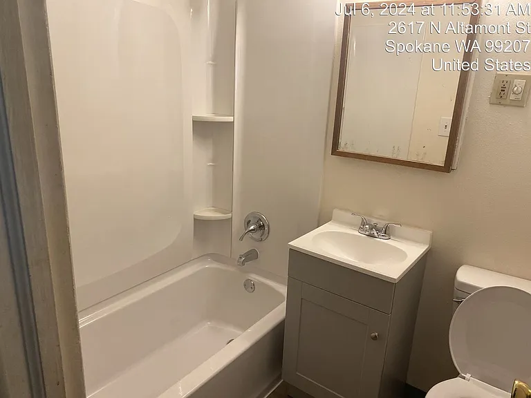 2617 N Altamont St — Photo 11