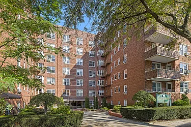 Sold by Thomas Lipovetsky, LREB