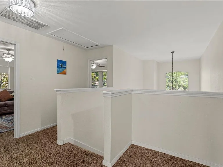 8503 Delavan Ave — Photo 25