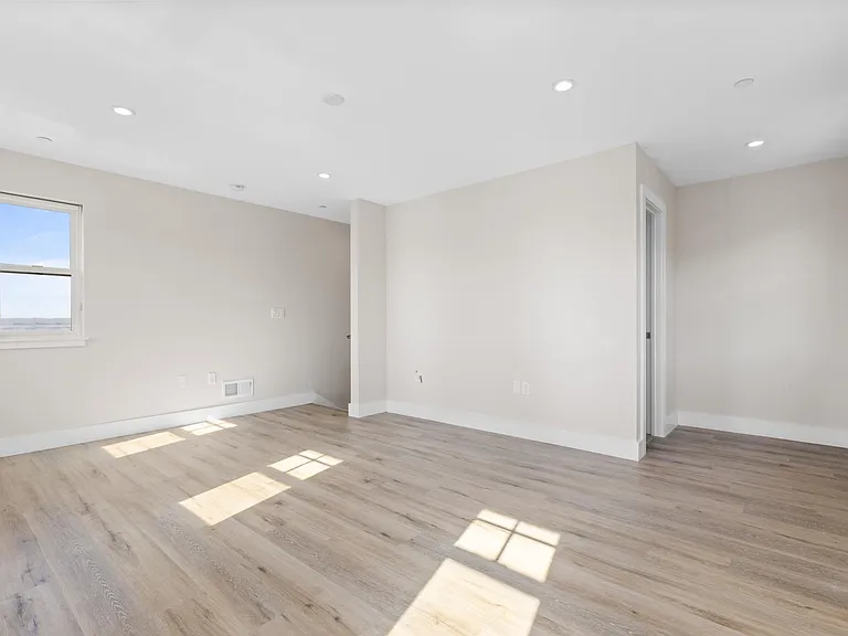 195 Carmel Ave #A — Photo 13