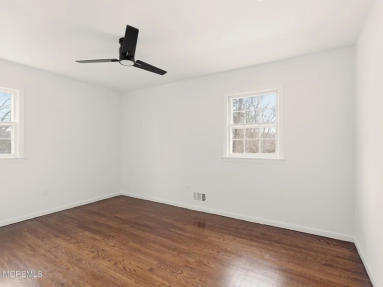 1041 Mulberry Pl — Photo 10