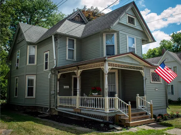 226 Park Ave, Corning, NY 14830