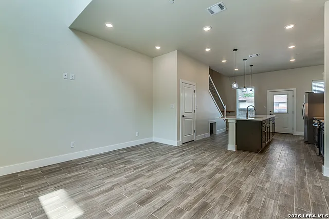 2148 Paniolo Dr — Photo 4