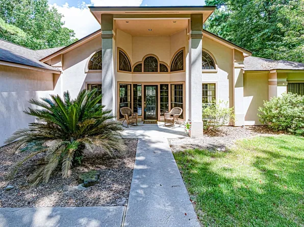 120 Harbor Run Dr, Coldspring, TX 77331